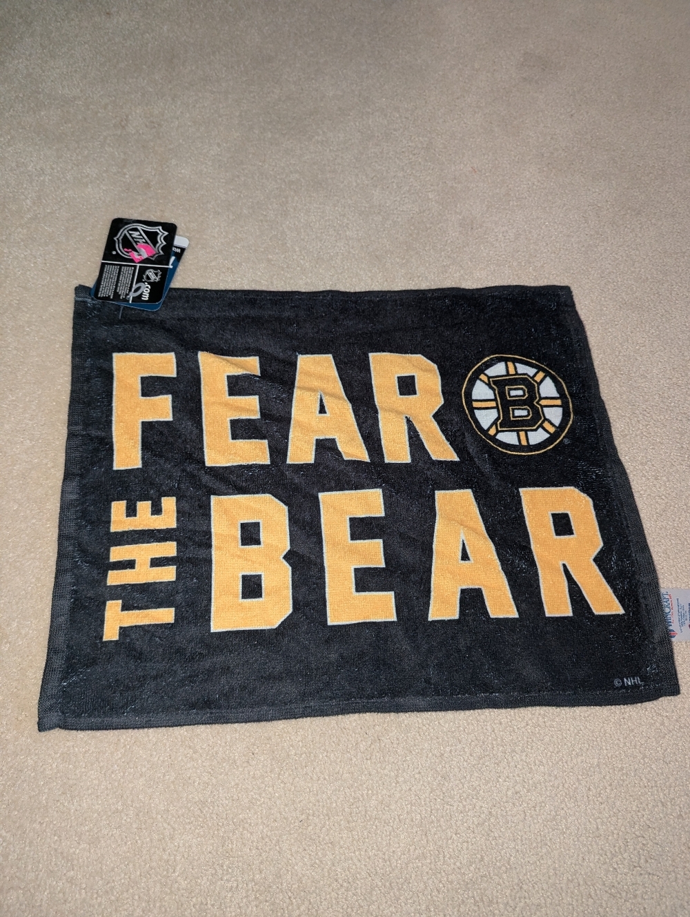 Nwt NHL win craft Boston Bruins 15" X 18" Rally Towel